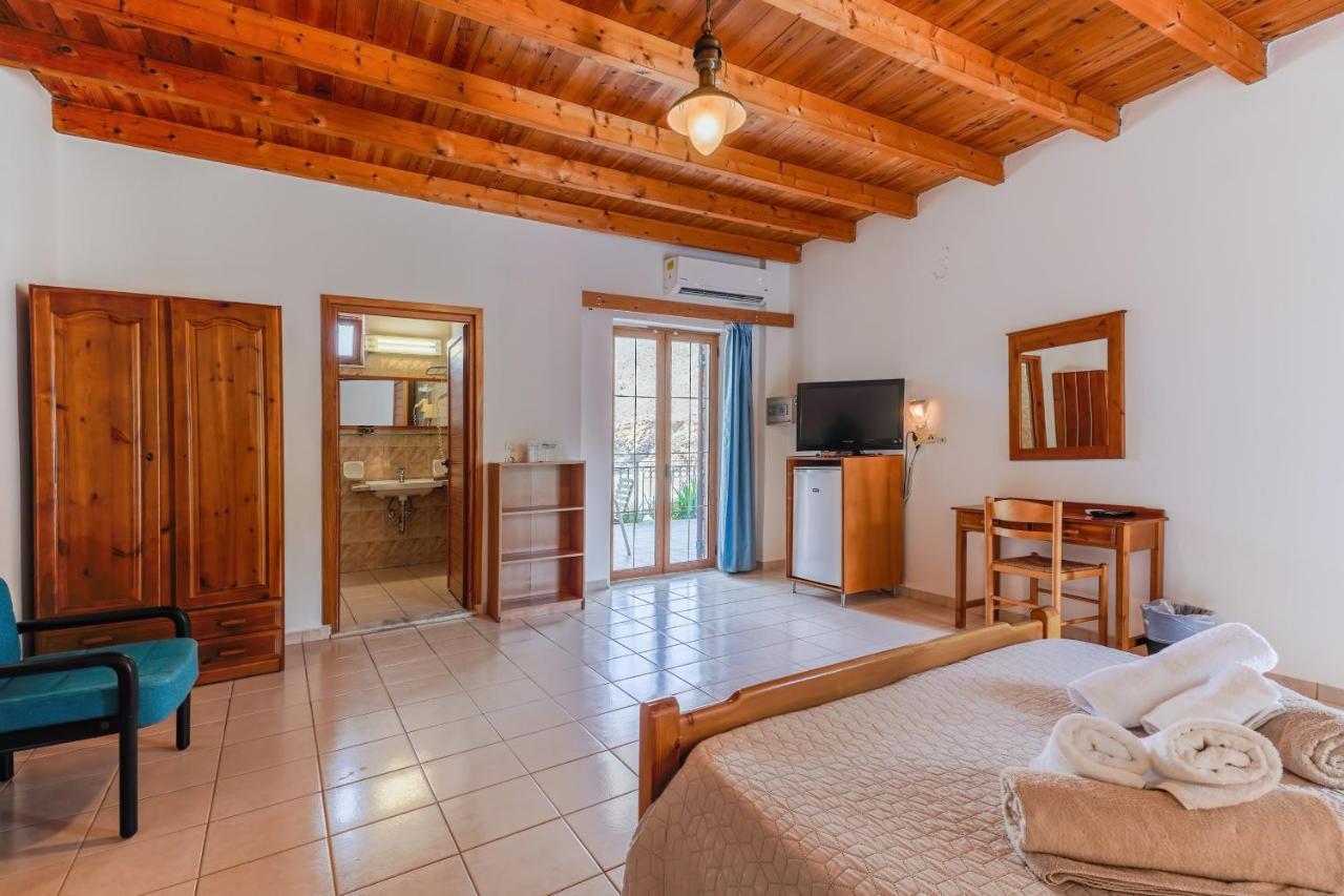 Xenia Hotel Sfakia Esterno foto