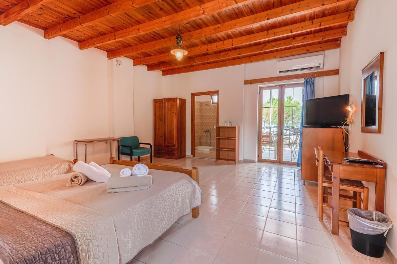 Xenia Hotel Sfakia Esterno foto